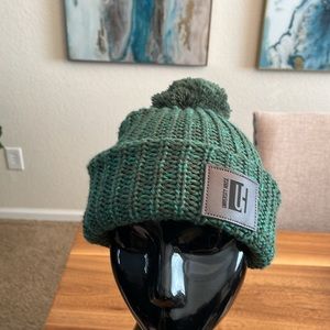 HitWear Women's Pom Beanie with Cuff One Size Green lOutdoor Winter Gear Hat